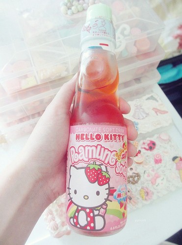 Hello kitty toy treat - kitty, treat,